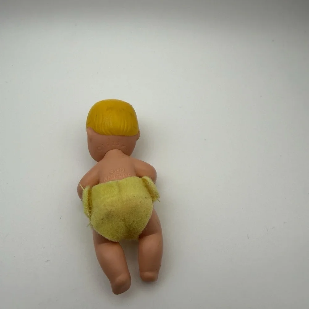 VTG Barbie Baby Doll Infant Yellow Diaper Krissy Boy Girl Babies Happy Blonde